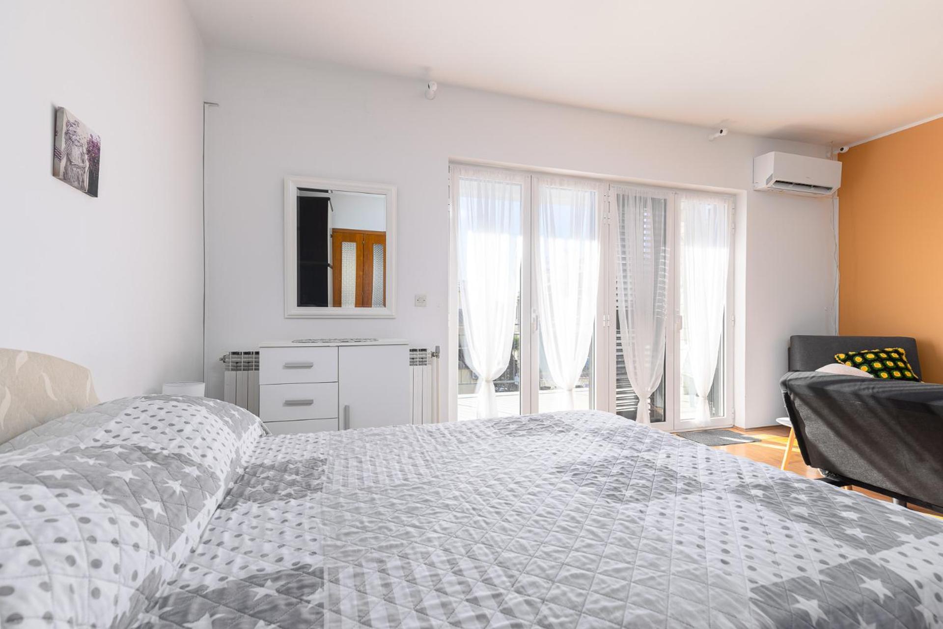 Milo Apartment โปเรช ภายนอก รูปภาพ