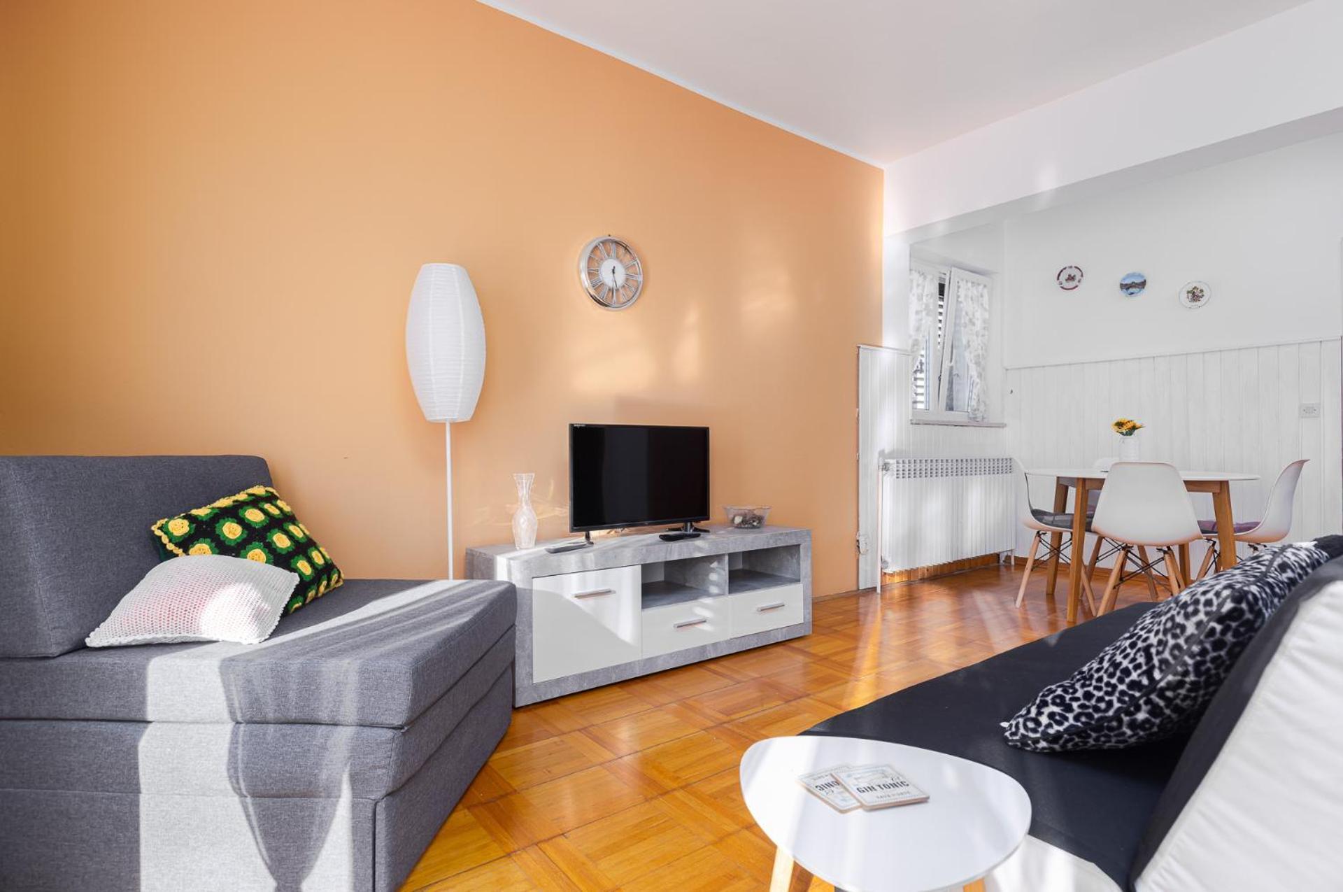 Milo Apartment โปเรช ภายนอก รูปภาพ