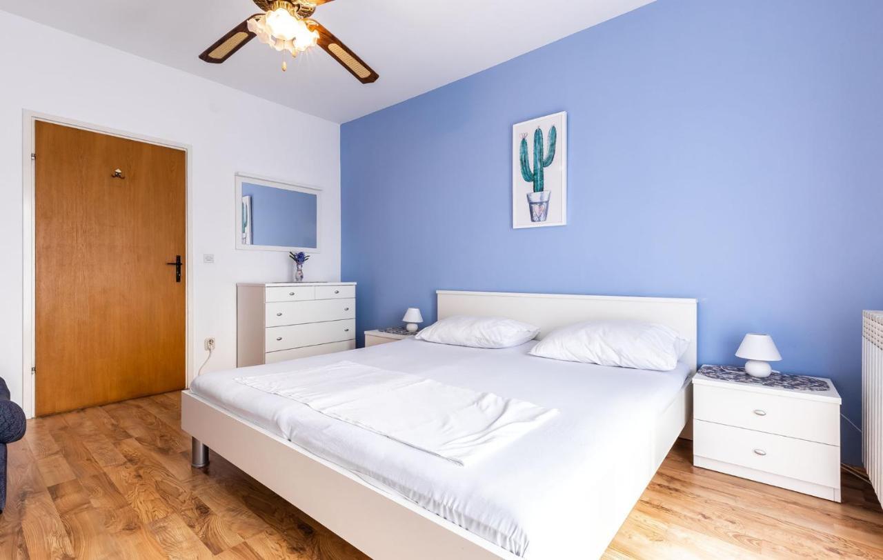 Milo Apartment โปเรช ภายนอก รูปภาพ
