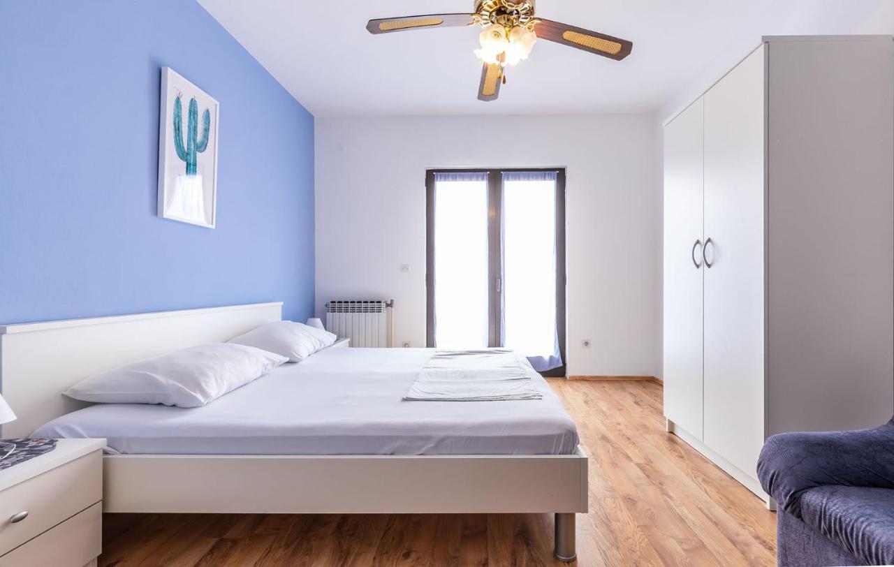 Milo Apartment โปเรช ภายนอก รูปภาพ